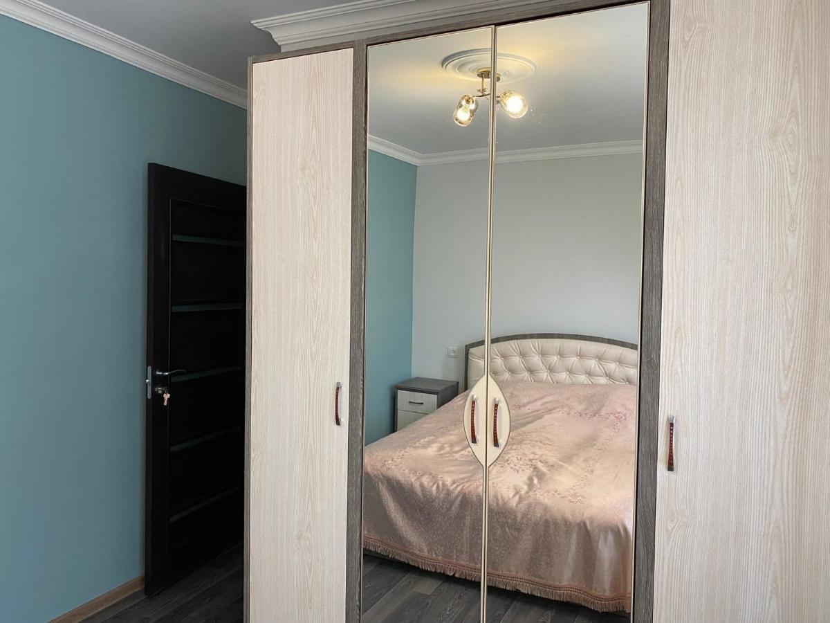 Lovely 2-Bedroom Apartment Near Ayb School Dilijan Exterior foto